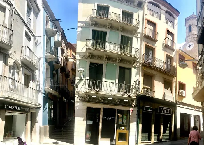 Precioso Piso En El Centro Neuralgico De Olot